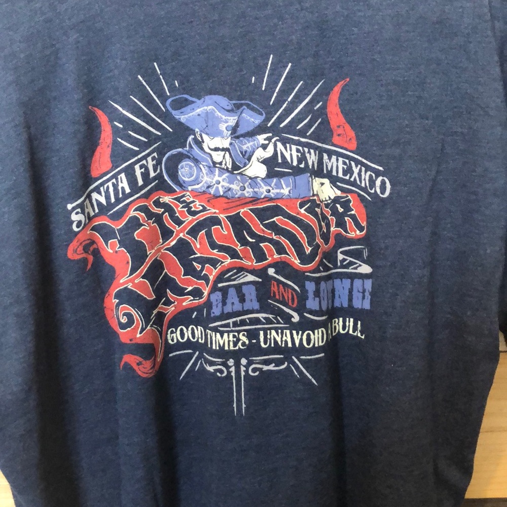 Men’s XL Dive Bar Shirt Club